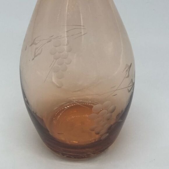 vintage liquid Decator glass vase amber grapes edged 11" tall READ - Picture 7 of 9